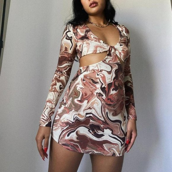 Vivian Wavy Print Cut-out Mini Dress - Picture 2 of 4